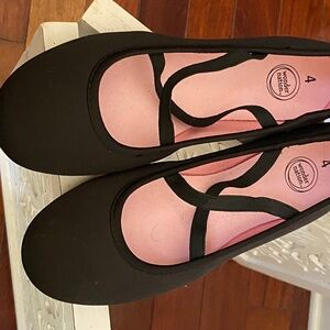 Girl's Comfortable Dress Shoes Sz 4